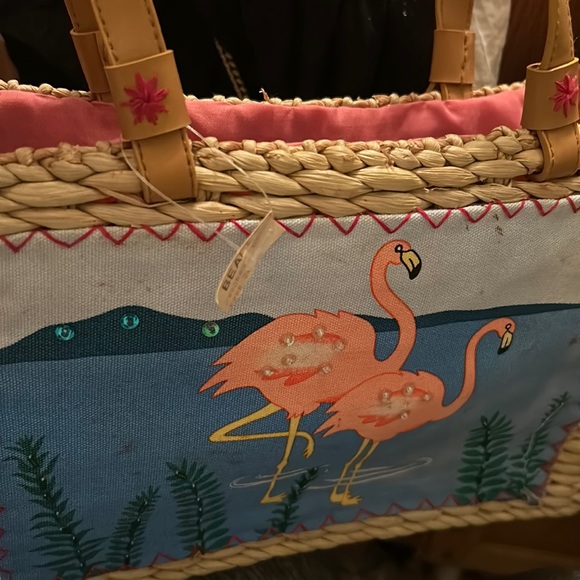 FINAL MARKDOWN ONE DAY SALE! NWT Straw Bag w PINK FLAMINGOS - Picture 1 of 8